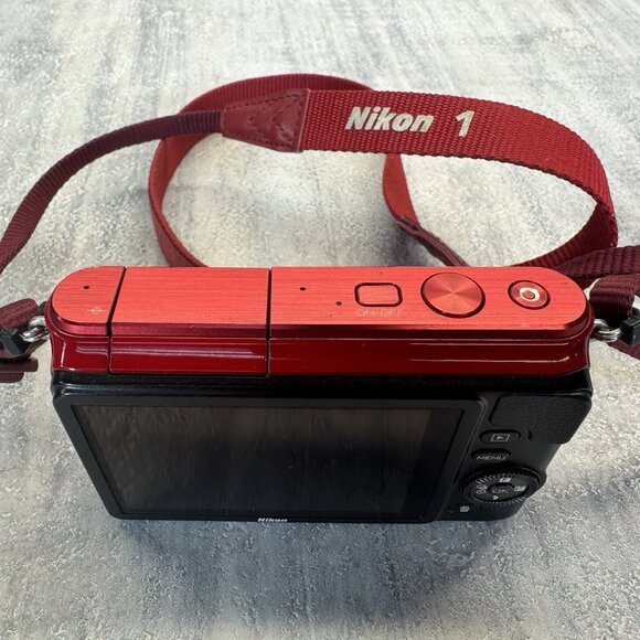 Nikon 1 S1 Mirrorless Point & Shoot Digital Camera Red Body Only For Parts - Picture 6 of 11
